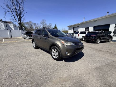 Used 2013 Toyota RAV4 XLE AWD/4WD image 45