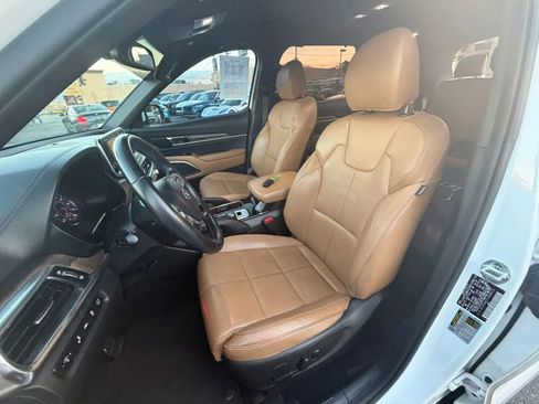 Used 2020 Kia Telluride SX w/ Towing Package FWD image 9