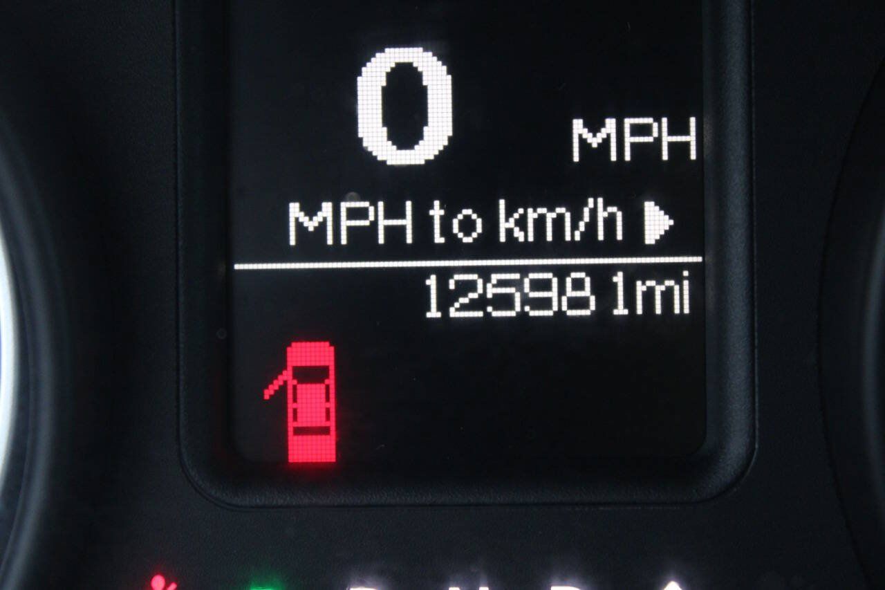 Used 2013 RAM 2500 SLT w/ Popular Equipment Group AWD/4WD image 11