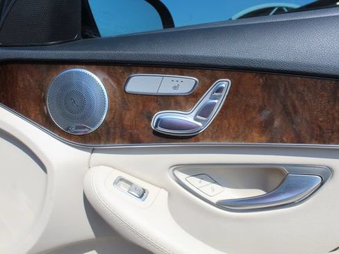 Used 2018 Mercedes-Benz C 300 4MATIC Sedan image 14