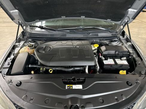 Used 2015 Chrysler 200 C w/ Navigation & Sound Group I image 31