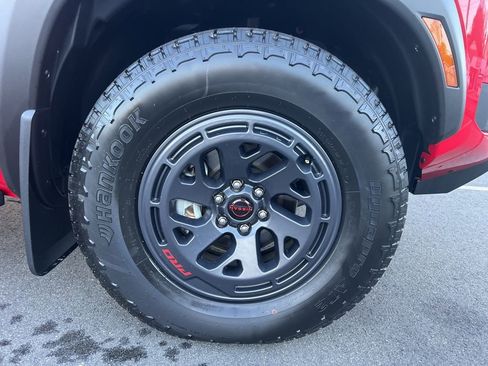 New 2025 Nissan Frontier PRO-4X w/ Pro Convenience Package image 22