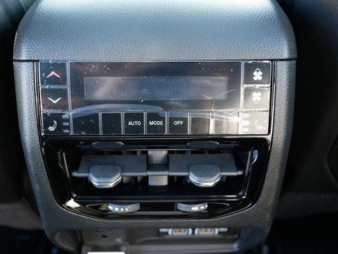 Certified 2025 Jeep Grand Cherokee L Limited w/ Luxury Tech Group II image 35