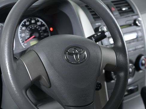 Used 2010 Toyota Corolla LE image 11