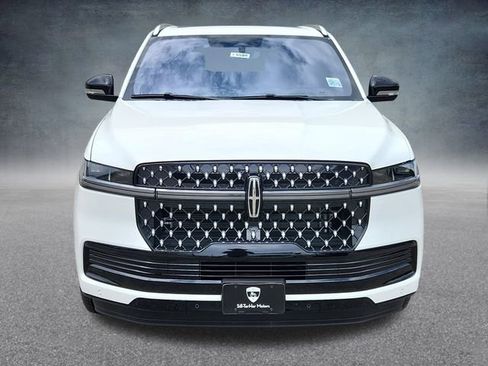 New 2025 Lincoln Navigator Black Label image 2