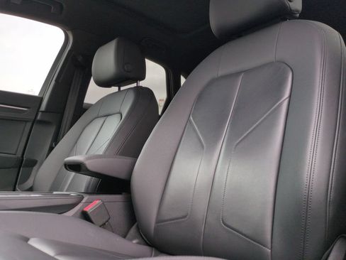 Used 2023 Audi Q3 2.0T Premium AWD/4WD image 13