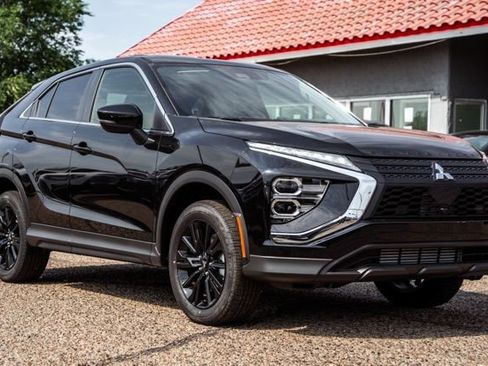 New 2026 Mitsubishi Eclipse Cross LE AWD/4WD image 3