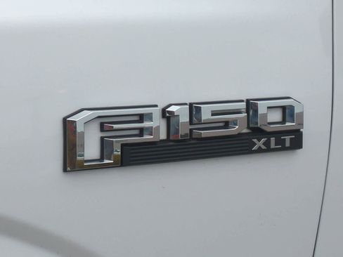 Used 2019 Ford F150 XLT w/ Equipment Group 302A Luxury RWD image 13