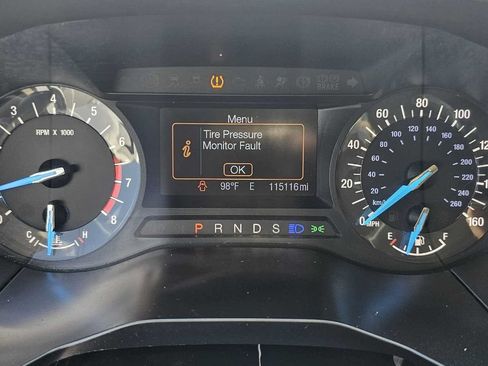 Used 2015 Ford Edge SEL FWD image 14