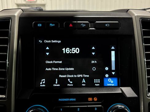 Used 2018 Ford F250 Lariat w/ Lariat Ultimate Package AWD/4WD image 22