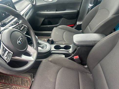 Used 2020 Kia Forte LXS image 6