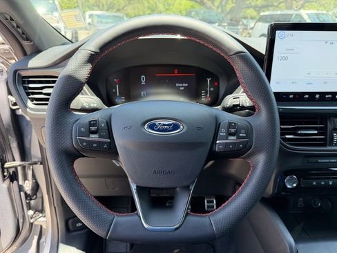 Used 2024 Ford Escape ST-Line w/ Tech Pack #1 FWD image 10