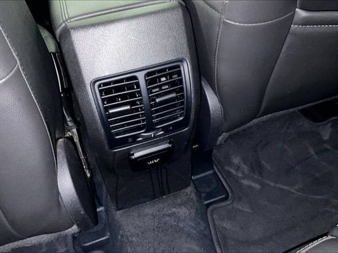 Used 2016 Ford Escape SE w/ SE Chrome Package FWD image 29