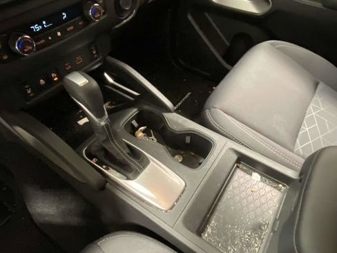 Used 2025 Nissan Frontier SV w/ SV Convenience Package image 18