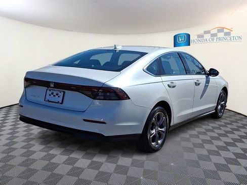 Certified 2023 Honda Accord EX image 6