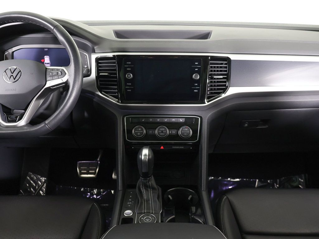 Used 2023 Volkswagen Atlas Cross Sport SEL R-Line AWD/4WD image 40