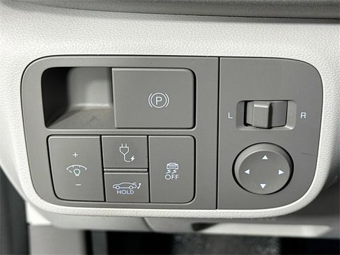 Used 2023 Hyundai Ioniq 6 SEL image 24