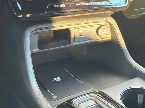 New 2025 Honda Pilot TrailSport image 30