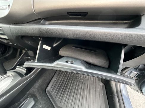 Used 2011 Honda Fit Sport image 30