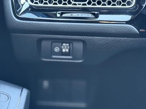 Used 2025 Honda Civic Sport image 25