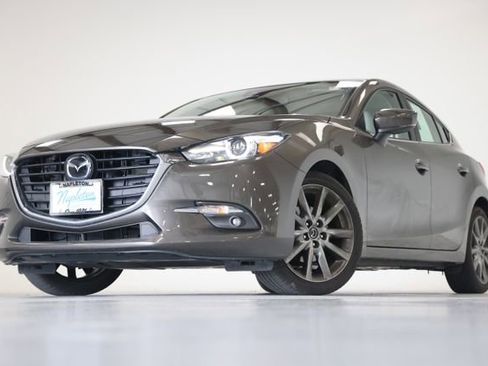 Used 2018 MAZDA MAZDA3 Grand Touring w/ Premium Equipment Package FWD image 8