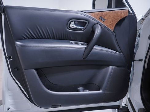 Used 2022 Nissan Armada SL image 16