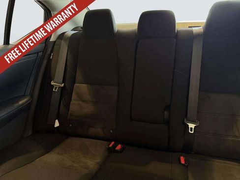 Used 2025 Nissan Sentra SR FWD image 25
