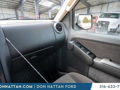 Used 2010 Ford Explorer Sport Trac XLT image 13