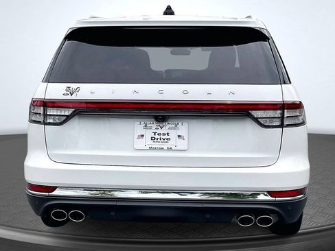 Used 2026 Lincoln Aviator Reserve w/ Luxury Package RWD image 6
