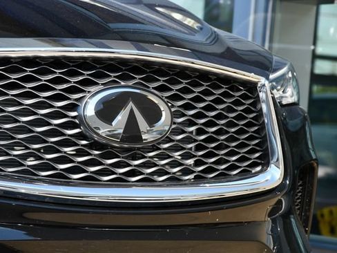Certified 2025 INFINITI QX50 Luxe AWD/4WD image 12