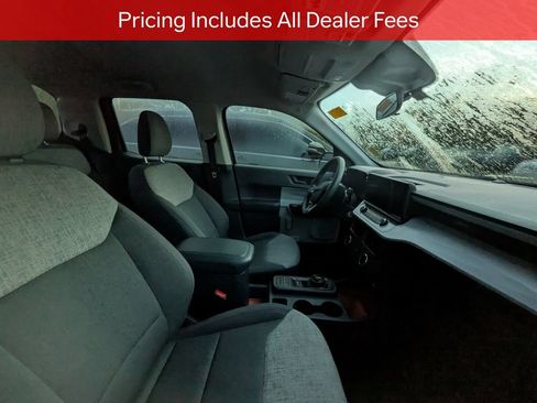 Used 2024 Ford Maverick XLT FWD image 9