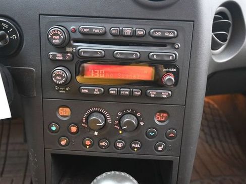 Used 2005 Pontiac Grand Prix GXP w/ Premium Audio Package FWD image 19