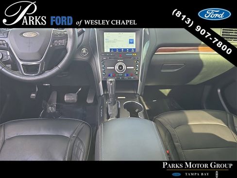 Certified 2018 Ford Explorer Platinum image 13