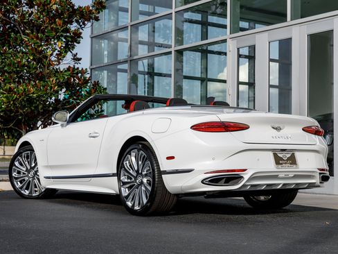 New 2025 Bentley Continental GT Speed image 14