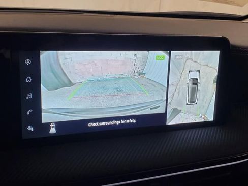 Used 2025 Nissan Kicks SR image 23