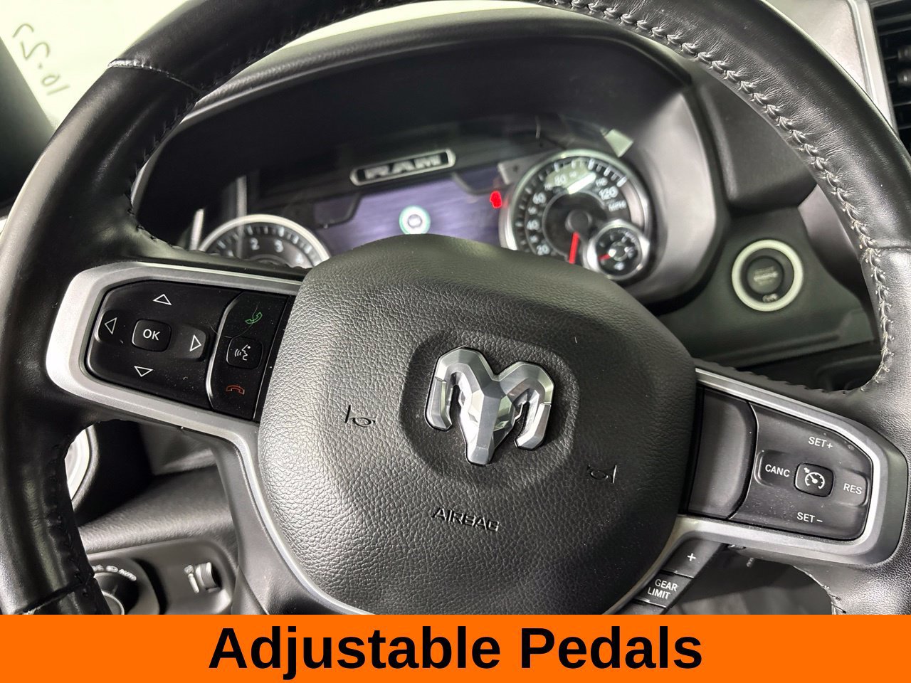 Used 2021 RAM 1500 Big Horn AWD/4WD image 14