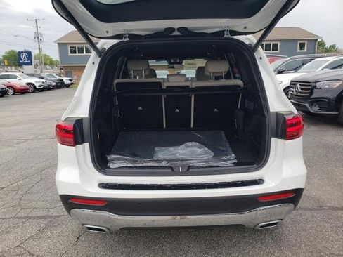 New 2025 Mercedes-Benz GLB 250 4MATIC image 8