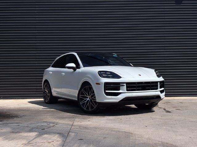 Certified 2026 Porsche Cayenne S AWD/4WD image 9