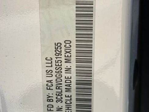 Used 2025 RAM ProMaster 2500 w/ Convenience Group FWD image 31