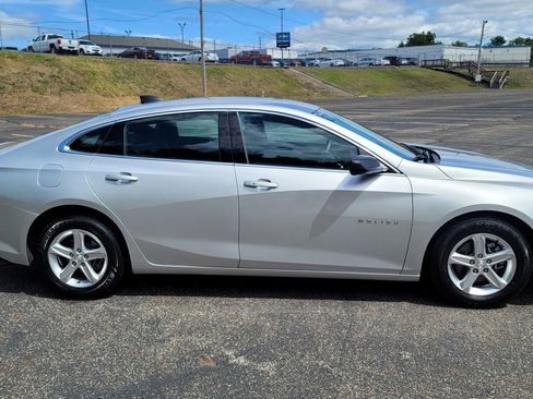 Used 2021 Chevrolet Malibu LS image 14