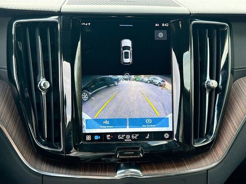 Used 2022 Volvo XC60 B5 Inscription w/ Advanced Package image 15