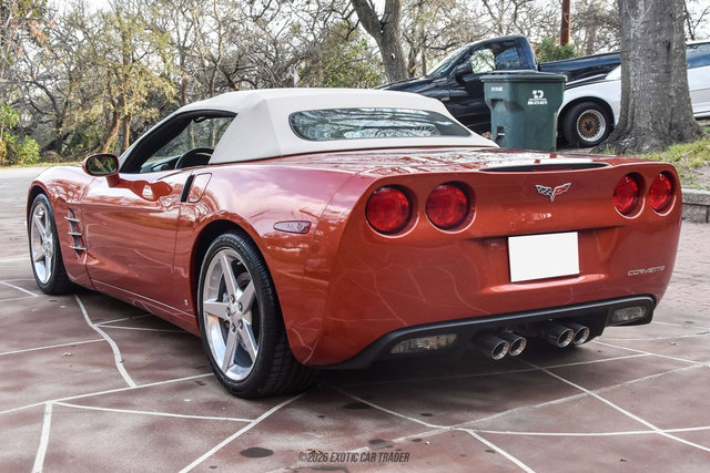 Used 2006 Chevrolet Corvette Coupe w/ Preferred Equipment Group RWD image 21