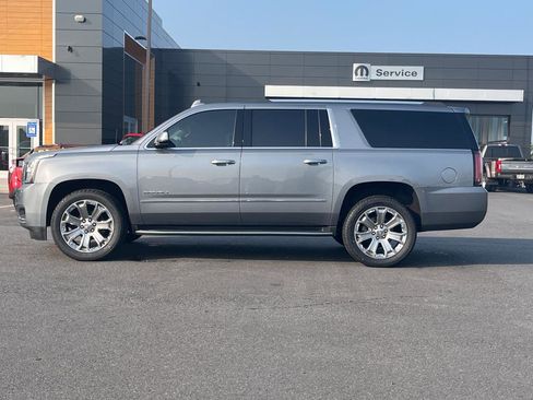 Used 2020 GMC Yukon XL Denali image 4