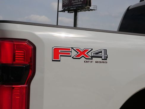 New 2026 Ford F250 Platinum AWD/4WD image 9