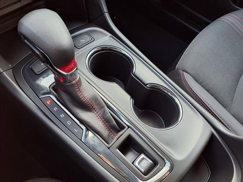 Used 2023 Chevrolet Equinox RS image 27