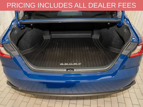 Used 2026 Toyota Camry SE FWD image 5