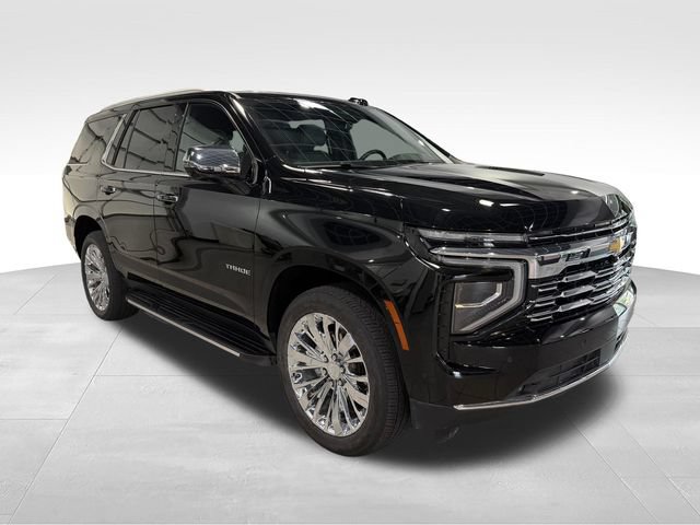 Used 2025 Chevrolet Tahoe Premier AWD/4WD image 3