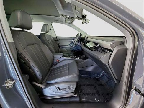 New 2025 Audi Q6 e-tron Premium AWD/4WD image 28