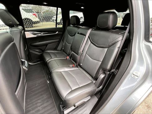 Used 2024 Cadillac XT6 Premium Luxury image 40