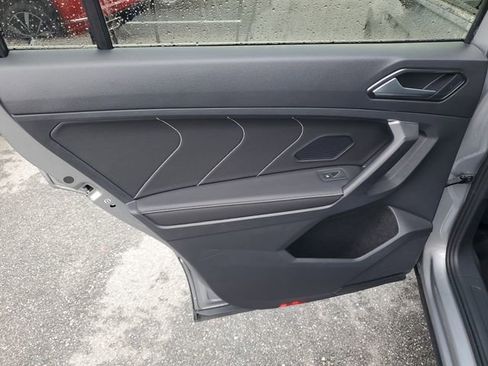 Certified 2023 Volkswagen Tiguan SE image 8